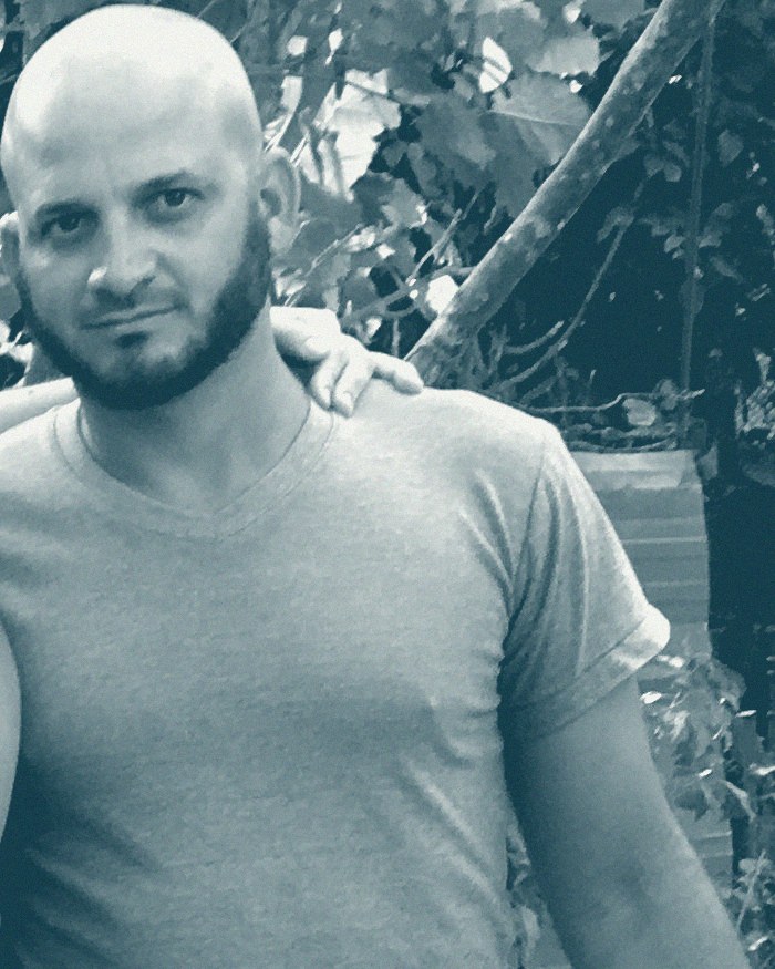 Yoel Vigoa Rivas, principal craftsman at RIVAS Installation & Design.
